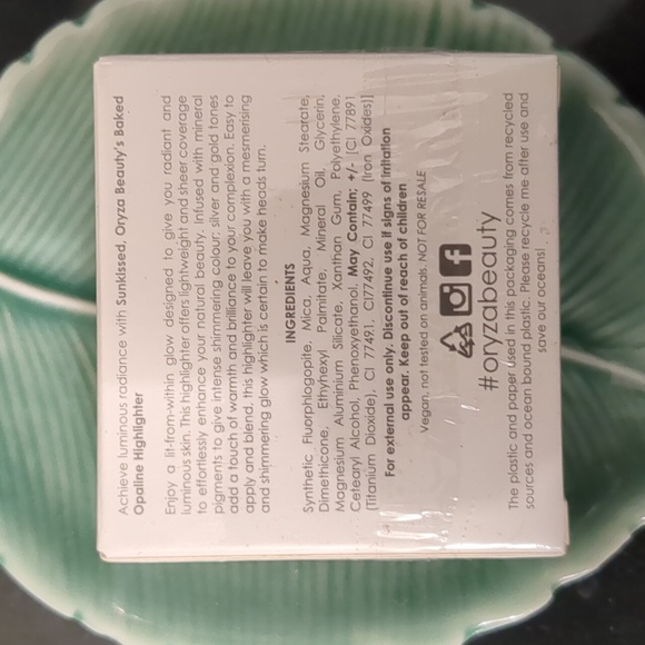 Baked Opaline Highlighter - Picture 2 of 2